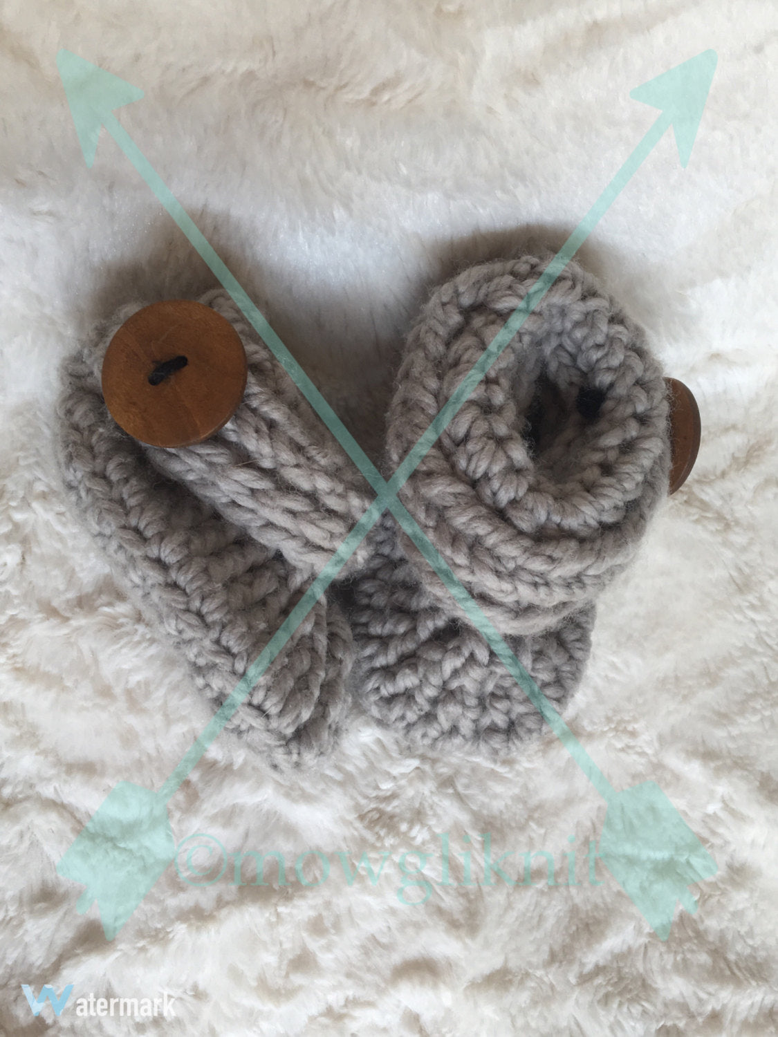 Baby Shoes Crocheted with Cuffs and Buttoned, unisex baby booties, gender neutral baby, baby booties, baby shower gift, crochet booties