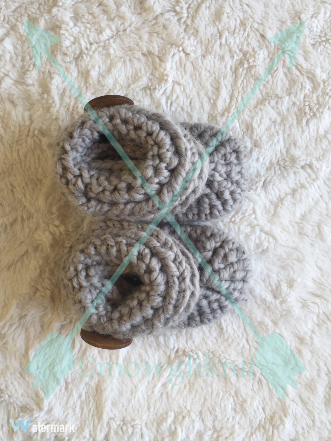 Baby Shoes Crocheted with Cuffs and Buttoned, unisex baby booties, gender neutral baby, baby booties, baby shower gift, crochet booties